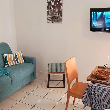 Holiday home Le Petit Bonheur: Family-friendly Nature Retreat With Pool Access *