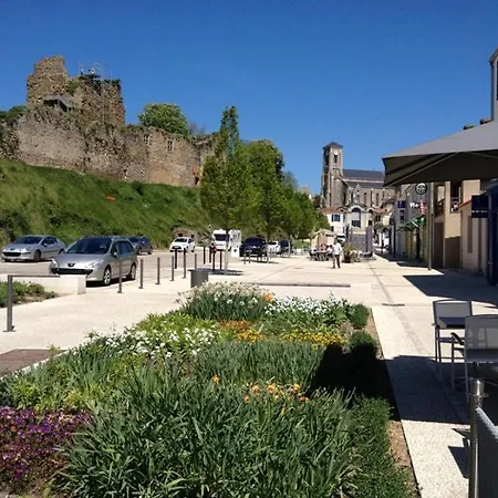 Le Petit Bonheur: Family-friendly Nature Retreat With Pool Access Holiday home